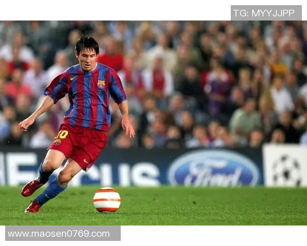 足球明星的绝活揭秘：他们如何在赛场上创造奇迹与精彩瞬间