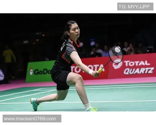 上海羽毛球队在世锦赛积分榜上以86分稳居第一名展现强劲实力